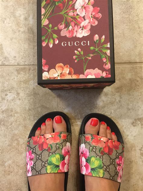 gucci schoenen bloemen over enkel|gucci slippers 2015 reissue.